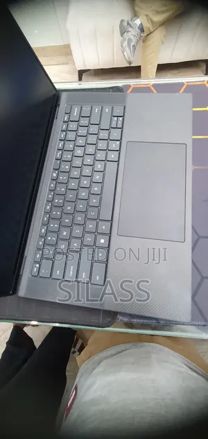 New Laptop Dell Precision 5570 16GB Intel Core I7 SSD 512GB