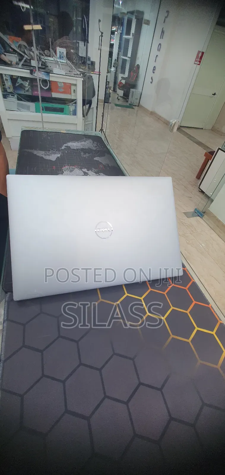 New Laptop Dell Precision 5570 16GB Intel Core I7 SSD 512GB