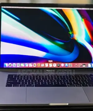 New Laptop Apple MacBook Pro 2019 32GB Intel Core I9 SSD 512GB