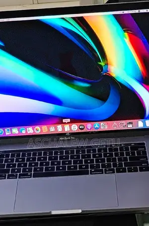 New Laptop Apple MacBook Pro 2019 32GB Intel Core I9 SSD 512GB