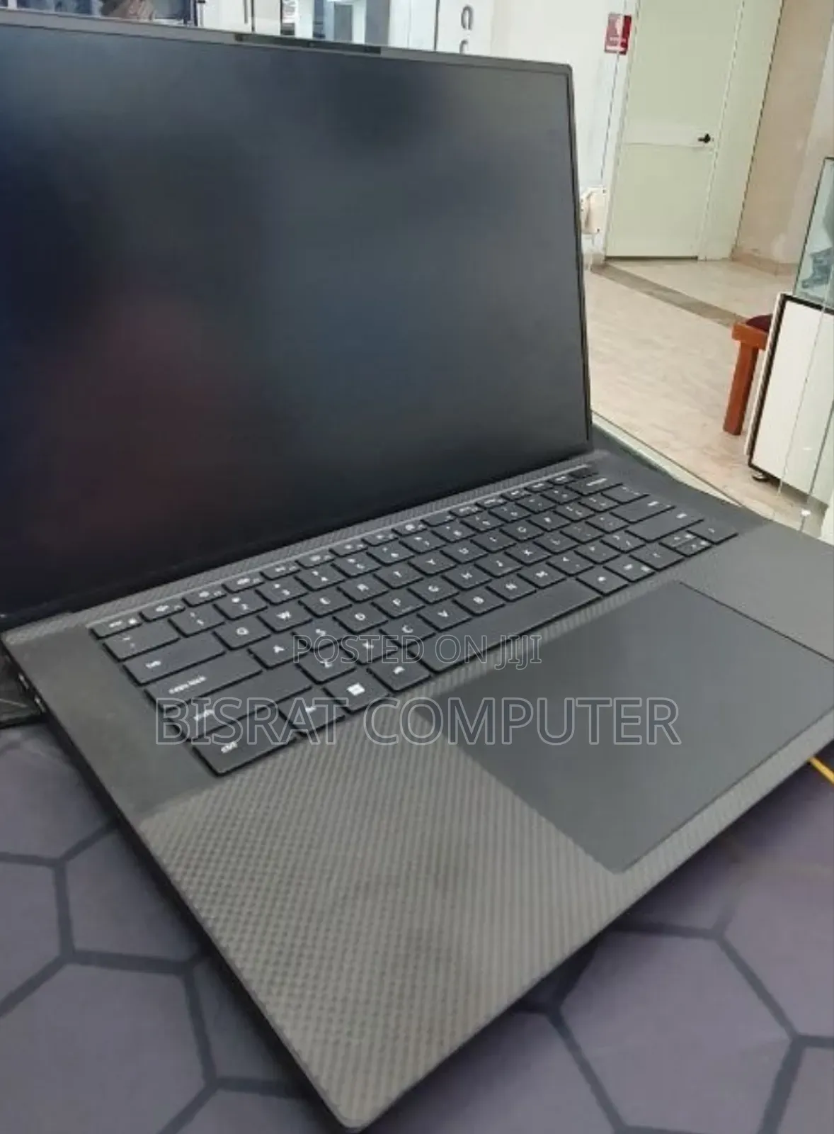 New Laptop Dell Precision 5570 16GB Intel Core i7 SSD 512GB