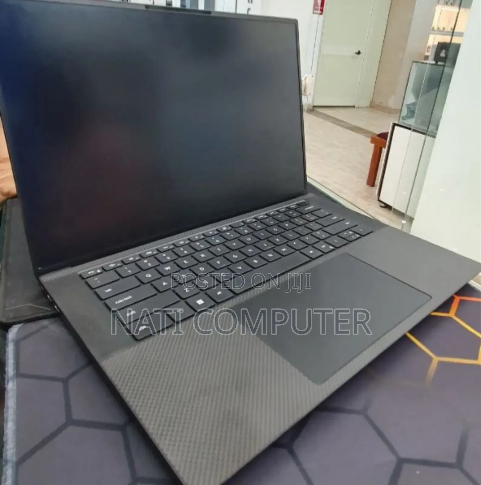 New Laptop Dell Precision 5570 24GB Intel Core I7 SSD 512GB