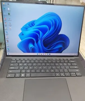 New Laptop Dell Precision 5570 24GB Intel Core I7 SSD 512GB