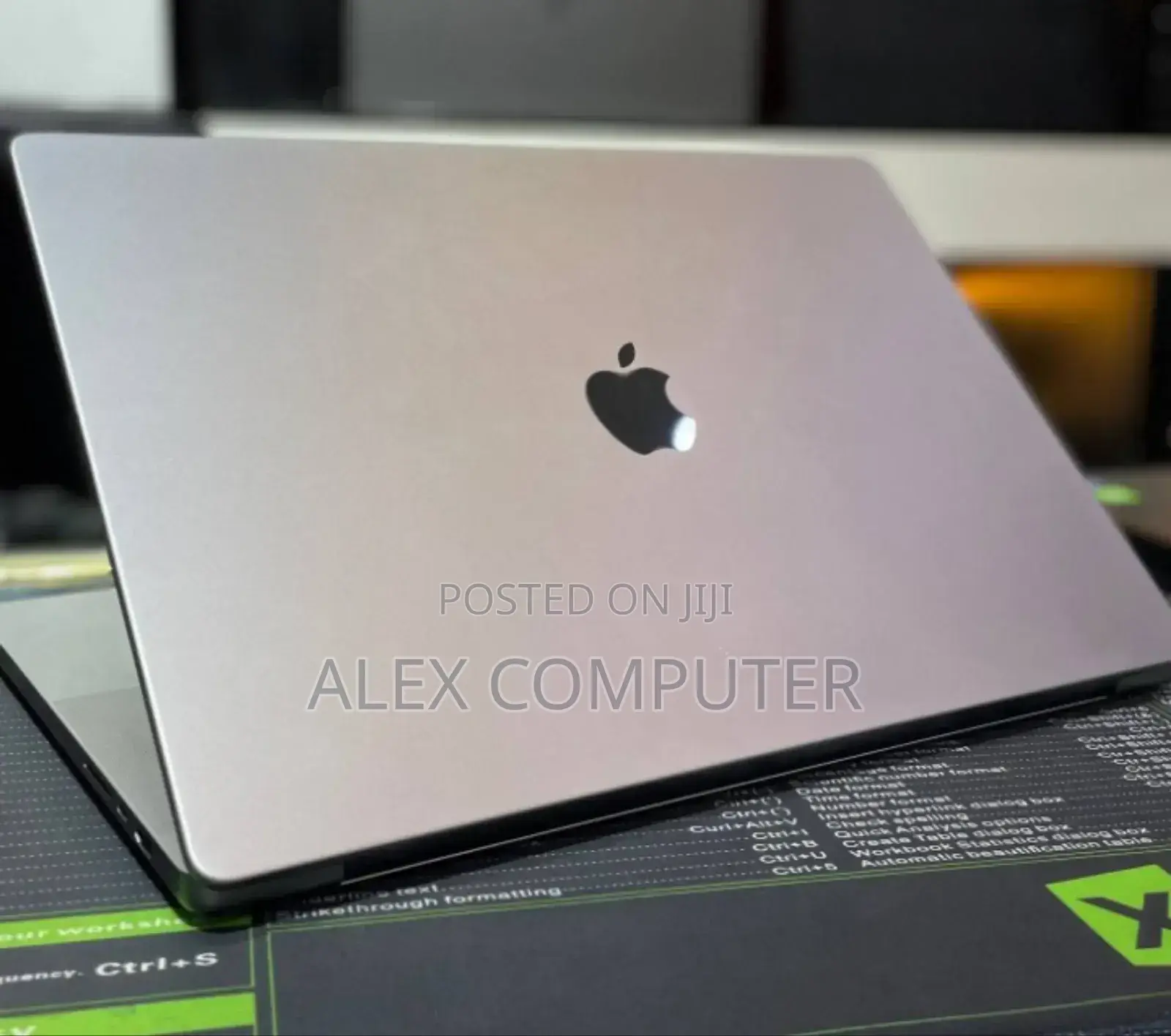 New Laptop Apple MacBook Pro M1 64GB Apple M1 Max SSD 1T