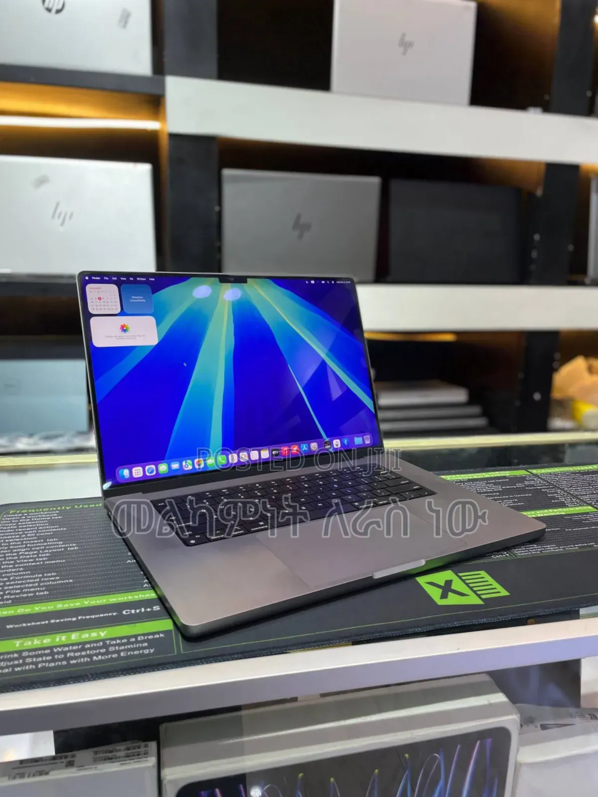 New Laptop Apple MacBook Pro M1 64GB Apple M1 Max SSD 1T