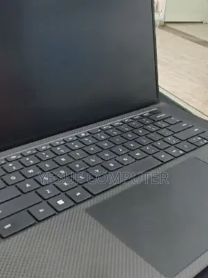 New Laptop Dell Precision 5570 16GB Intel Core I7 SSD 512GB