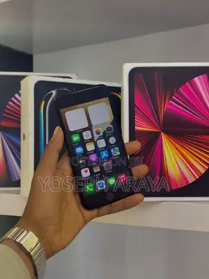 Apple iPhone SE (2020) 64 GB Black