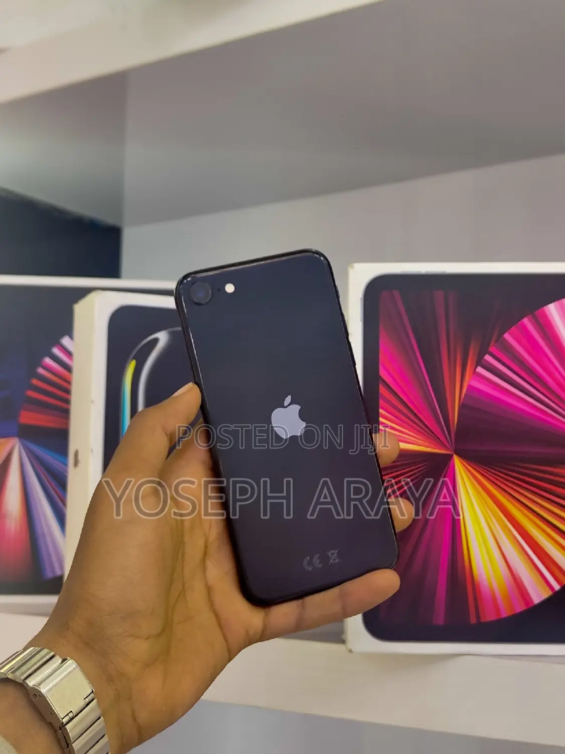 Apple iPhone SE (2020) 64 GB Black