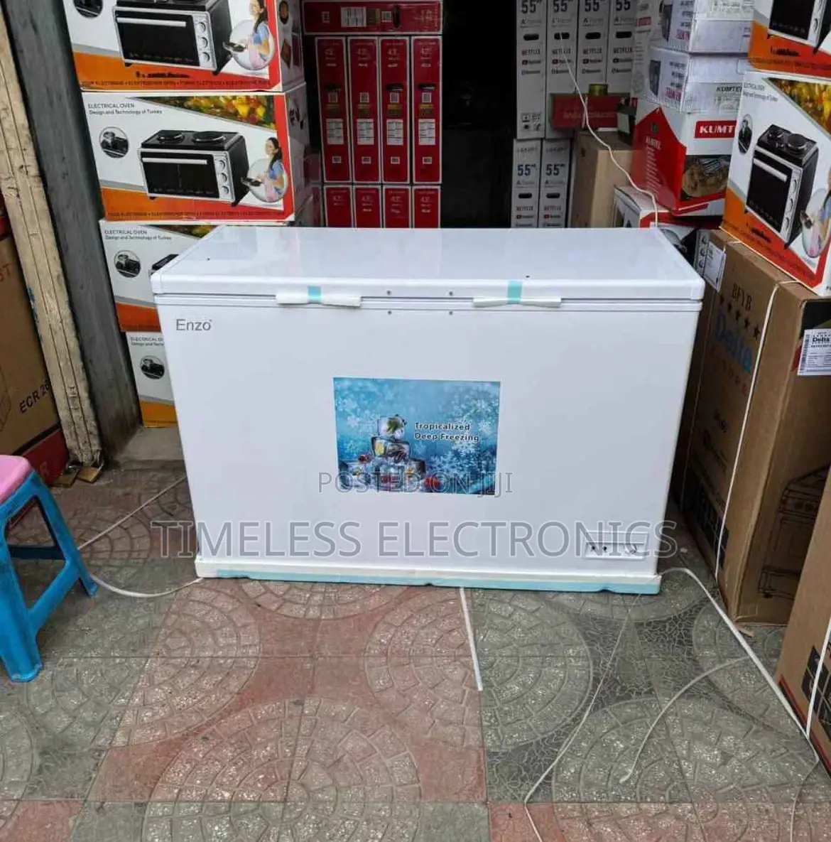 Enzo Deep Freezer 350 L – Spacious Ready for Heavy Storage!