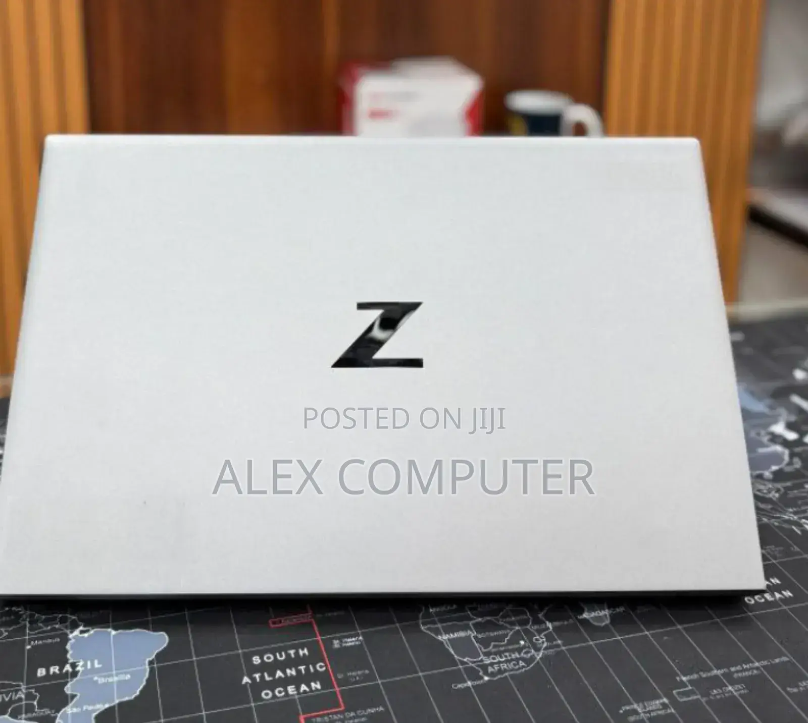 New Laptop HP ZBook Firefly G8 16GB Intel Core I7 SSD 512GB