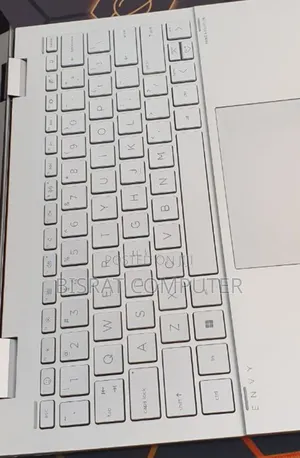 New Laptop HP Envy X360 8GB Intel Core I7 SSD 1T