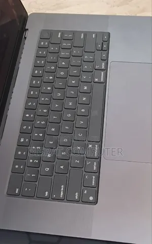 New Laptop Apple MacBook Pro 2024 M4 Max 16-Inch 32GB Apple M4 SSD 1T