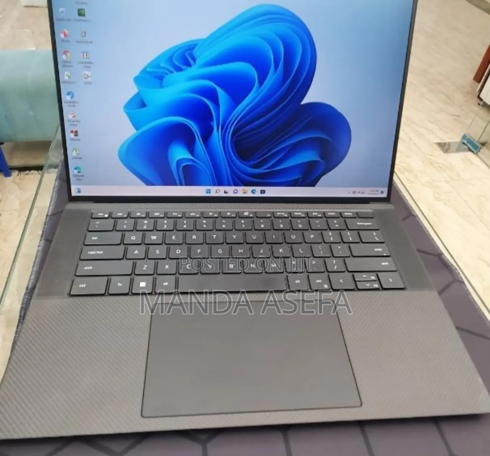 New Laptop Dell Precision 5570 16GB Intel Core I7 SSD 512GB