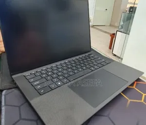 New Laptop Dell Precision 5570 16GB Intel Core I7 SSD 512GB