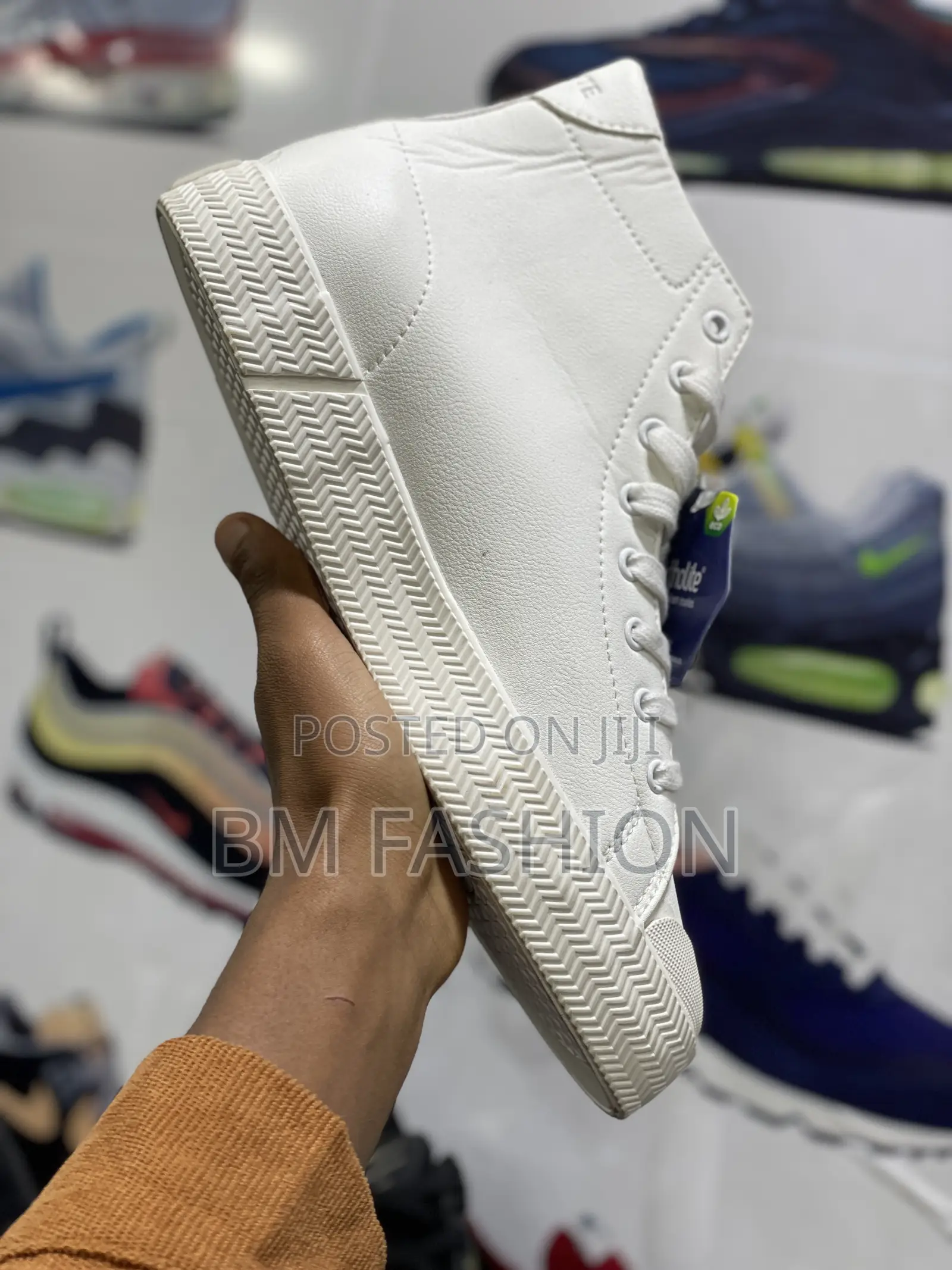 Lacoste Mid White Mens Quality Stylish Trendy Boots