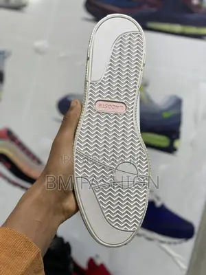 Lacoste Mid White Mens Quality Stylish Trendy Boots