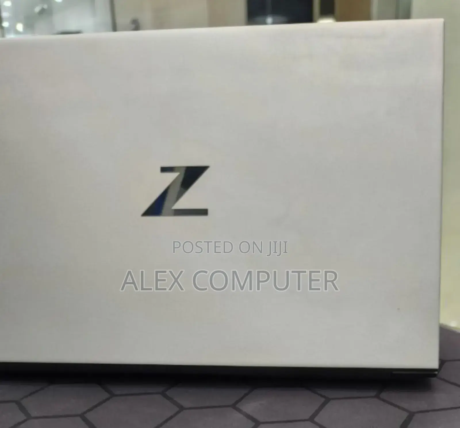 New Laptop HP ZBook Firefly G8 32GB Intel Core I7 SSD 512GB