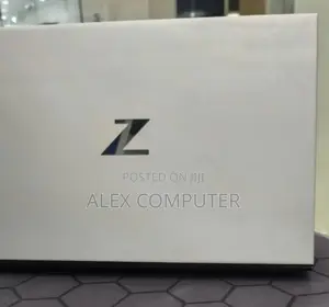 New Laptop HP ZBook Firefly G8 32GB Intel Core I7 SSD 512GB