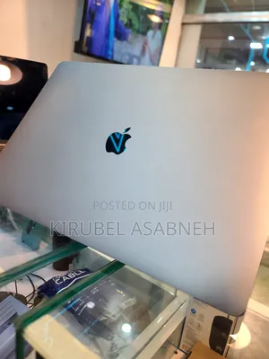 New Laptop Apple MacBook Pro 2019 16GB Intel Core I7 SSD 512GB