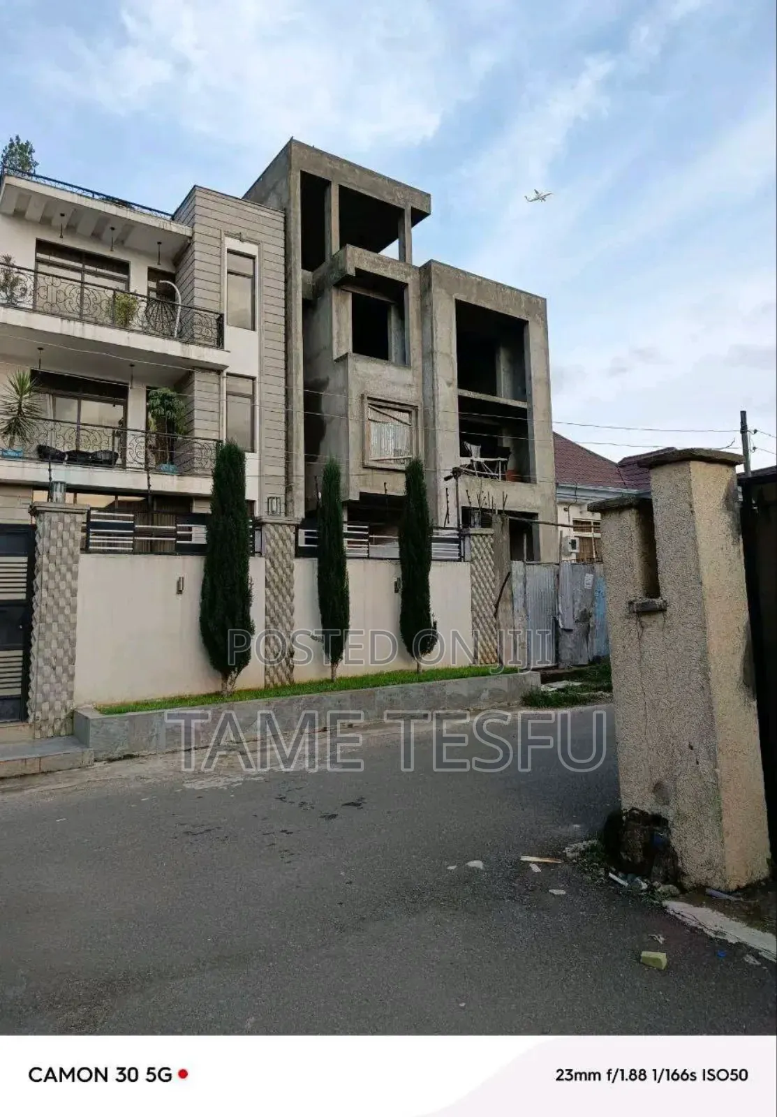 5bdrm House in ሀያት ዞን 5, Bole for sale