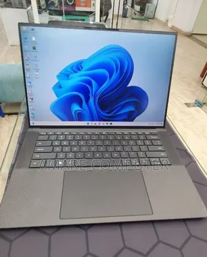 New Laptop Dell Precision 5540 16GB Intel Core I7 SSD 512GB