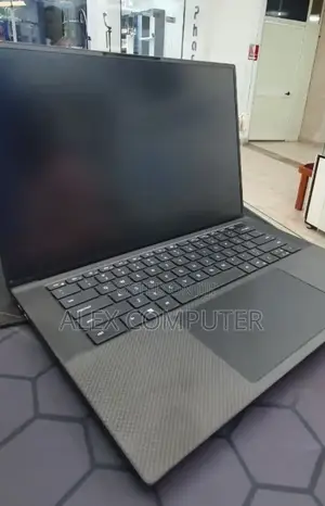 New Laptop Dell Precision 5570 16GB Intel Core I7 SSD 512GB