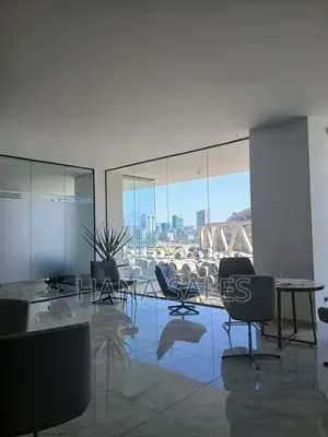 ቦሌ ላይ የንግድ ሱቆችን እየሸጥን እንገኛለን