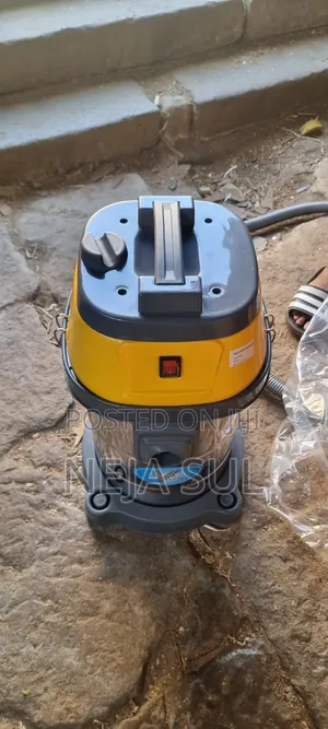 Photo - Vacuum Cleaners 30-Litter Deliver