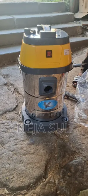 Vacuum Cleaners 30-Litter Deliver