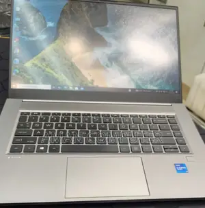 New Laptop HP ZBook Fury 15 G8 32GB Intel Core I7 SSD 512GB
