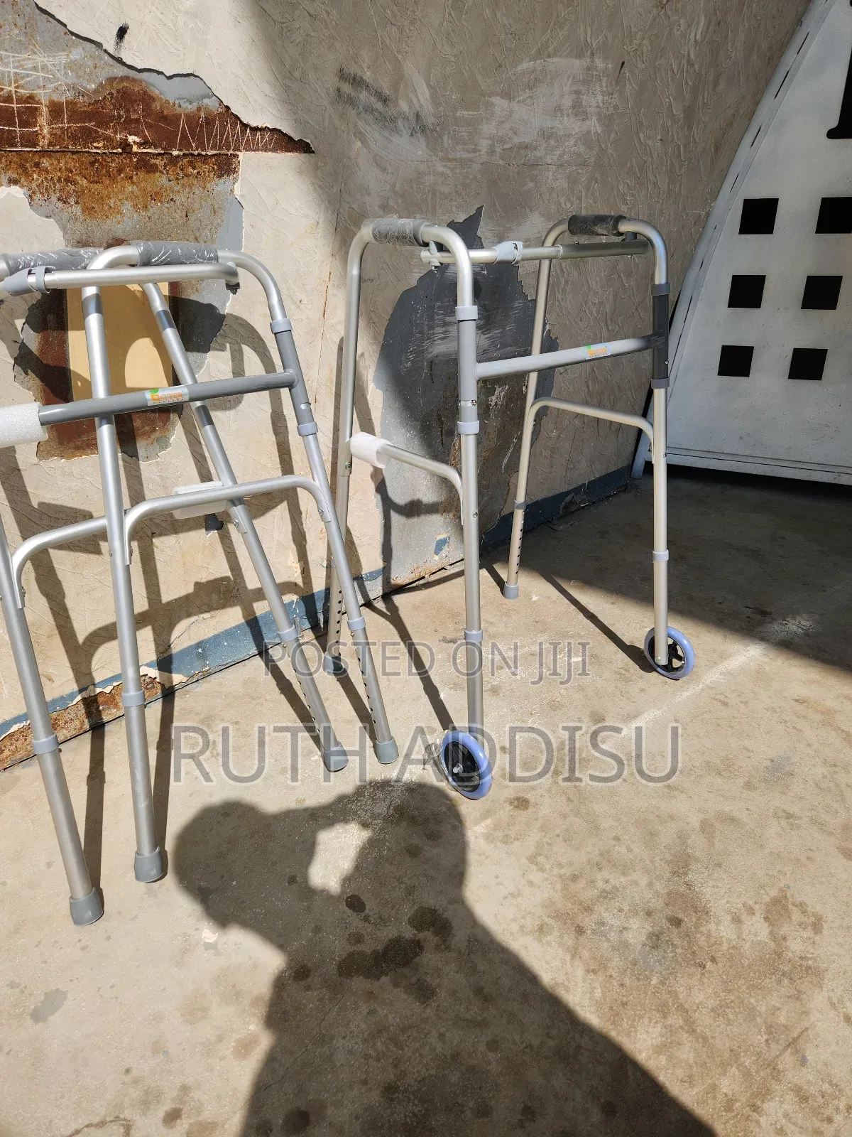 Ealderly Surgical Walker腕骨almunium Walker朱雀walker鳵我walking Support