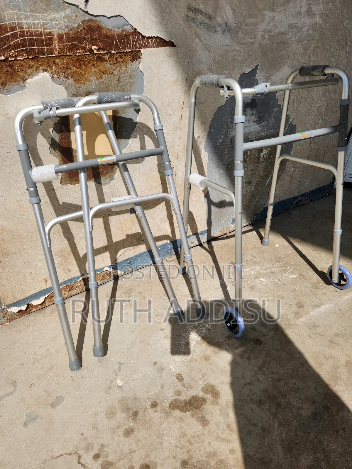 Brand New Adjustable Height Walker脈絡walker鳵了walker腔裏walker然亦walker New