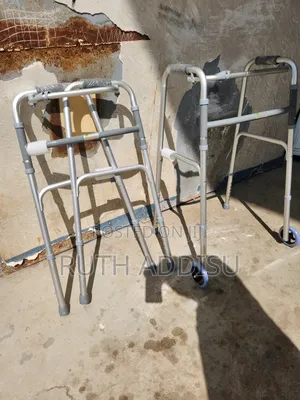 Brand New Adjustable Height Walker脈絡walker鳵了walker腔裏walker然亦walker New