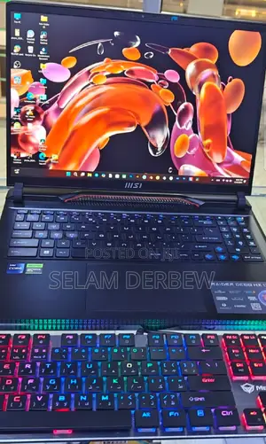 New Laptop MSI Raider GE68HX 13vi-202us 32GB Intel Core I9 SSD 1T