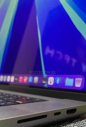 New Laptop Apple MacBook Pro M1 64GB Apple M1 Max SSD 1T