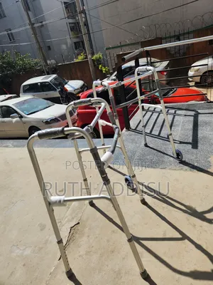 Almunium Walker鳵的brand New Foldable Walker嬌羞walker垂青medical Walker