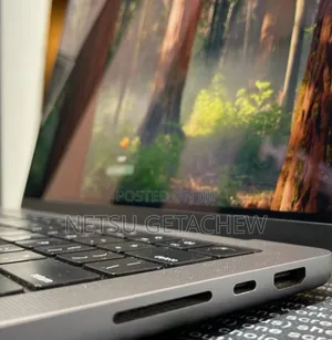 New Laptop Apple MacBook Pro M1 32GB Apple M1 Pro SSD 512GB