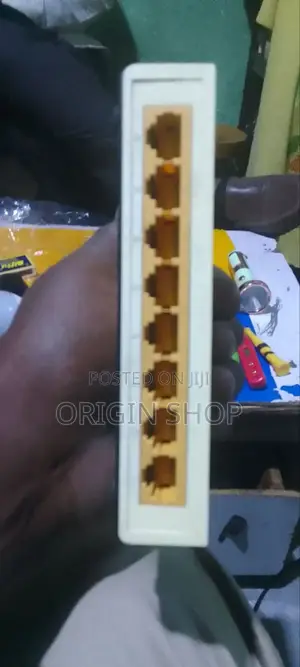 Photo - Tp-Link 8 Port