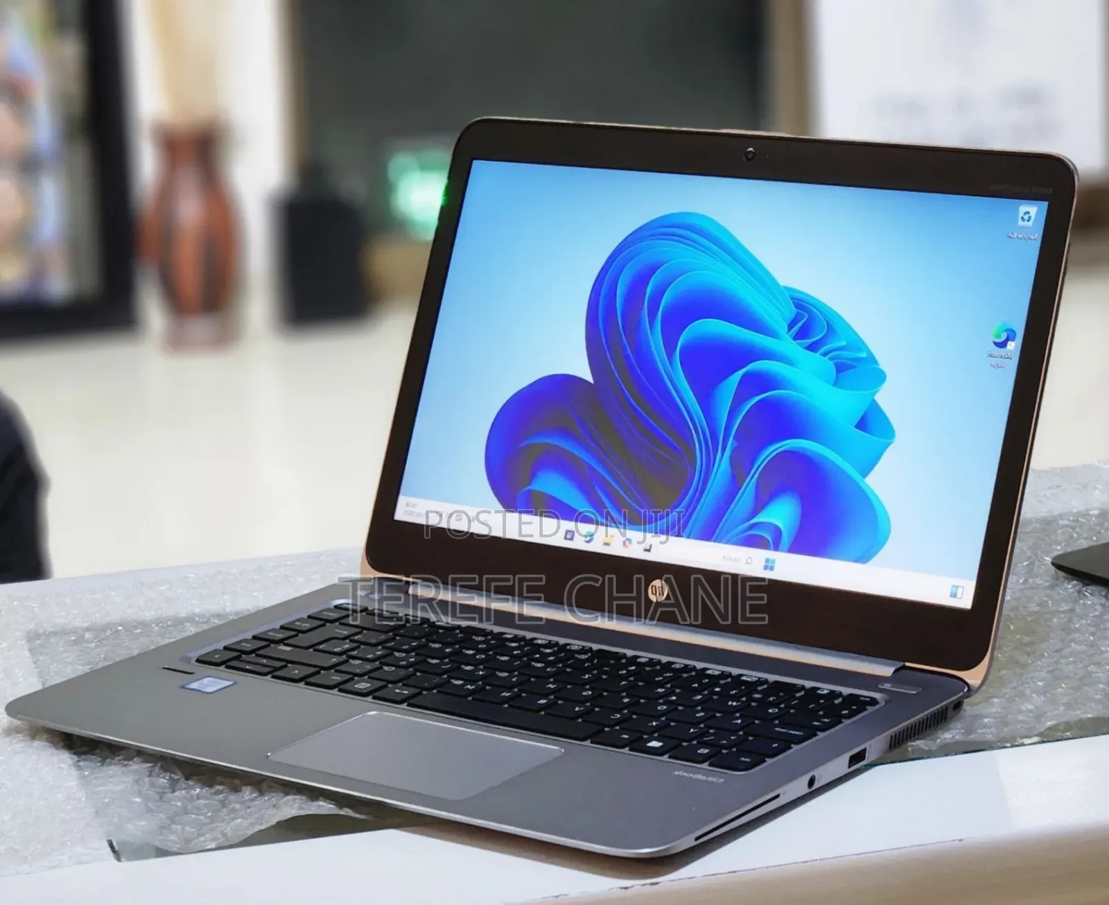 New Laptop HP EliteBook Folio 1040 G3 8GB Intel Core I5 SSD 256GB