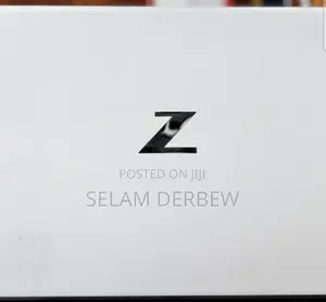 New Laptop HP ZBook Firefly G8 16GB Intel Core I7 SSD 512GB