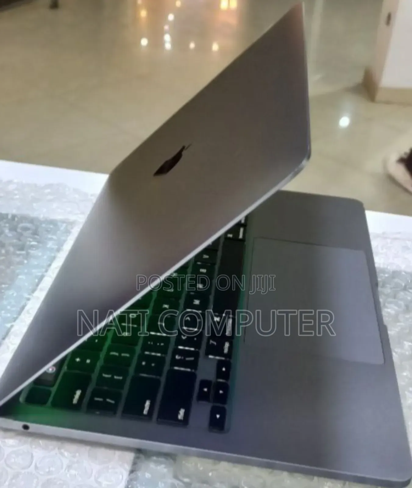 New Laptop Apple MacBook Air 2020 M1 16GB Apple M1 Pro SSD 256GB