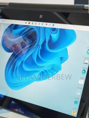 Photo - New Laptop Lenovo ThinkPad Yoga 370 16GB Intel Core I5 SSD 512GB