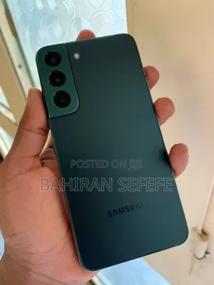 Photo - Samsung Galaxy S22 5G 256 GB Blue