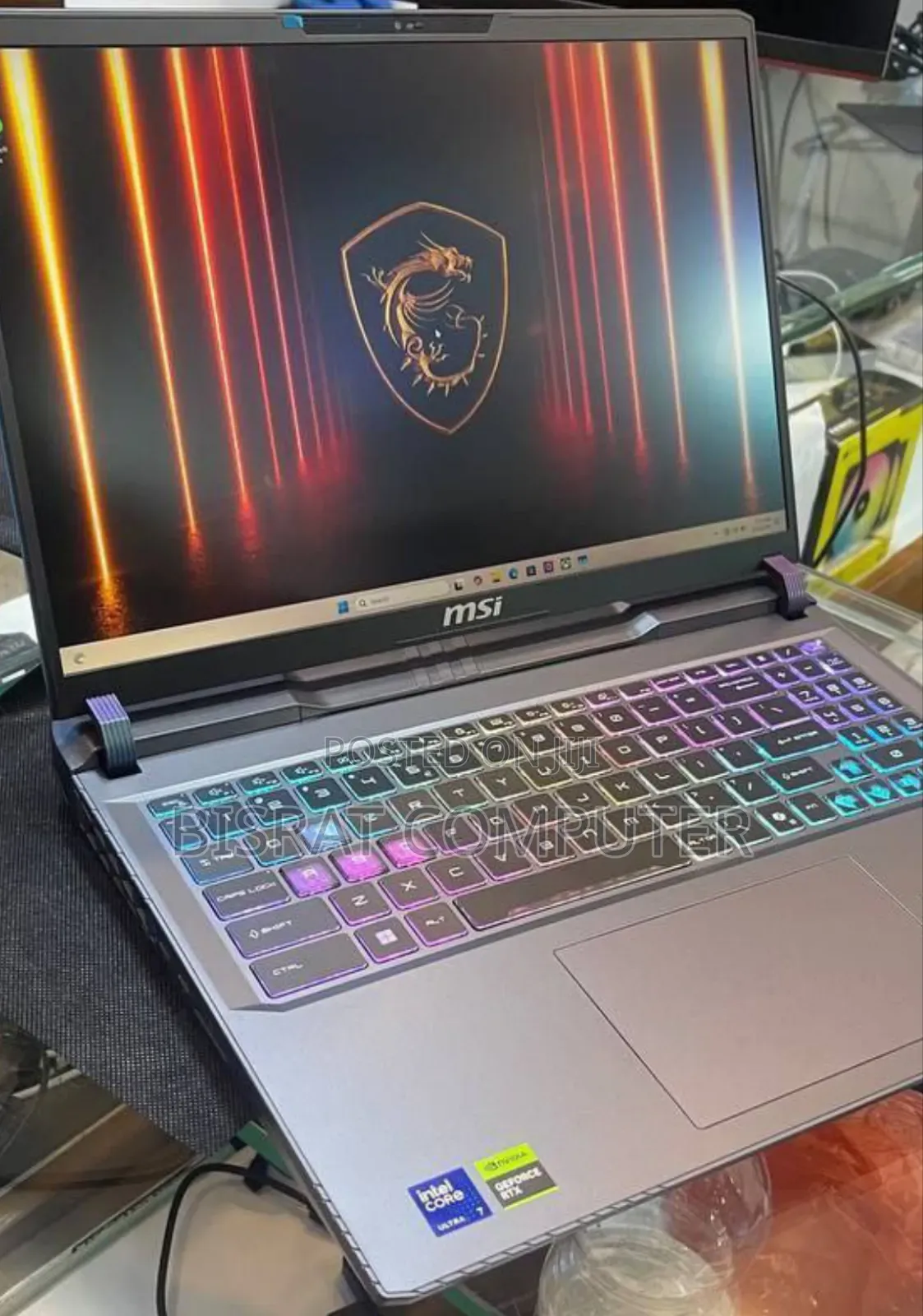 New Laptop MSI Vector 16 HX AI A2XWIG 16GB Intel Core Ultra 7 SSD 1T