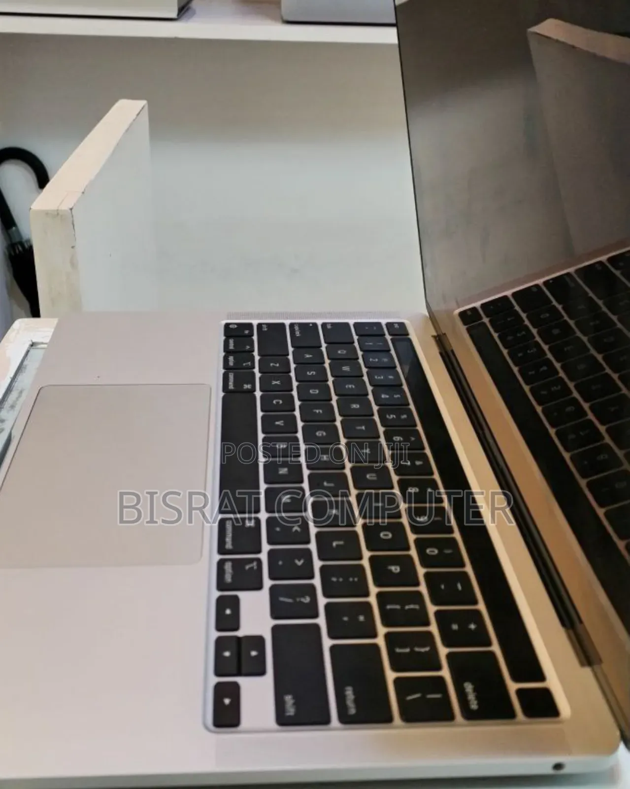 New Laptop Apple MacBook Pro M1 16GB Apple M1 SSD 512GB