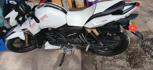 TVS Apache 180 RTR 2021 White