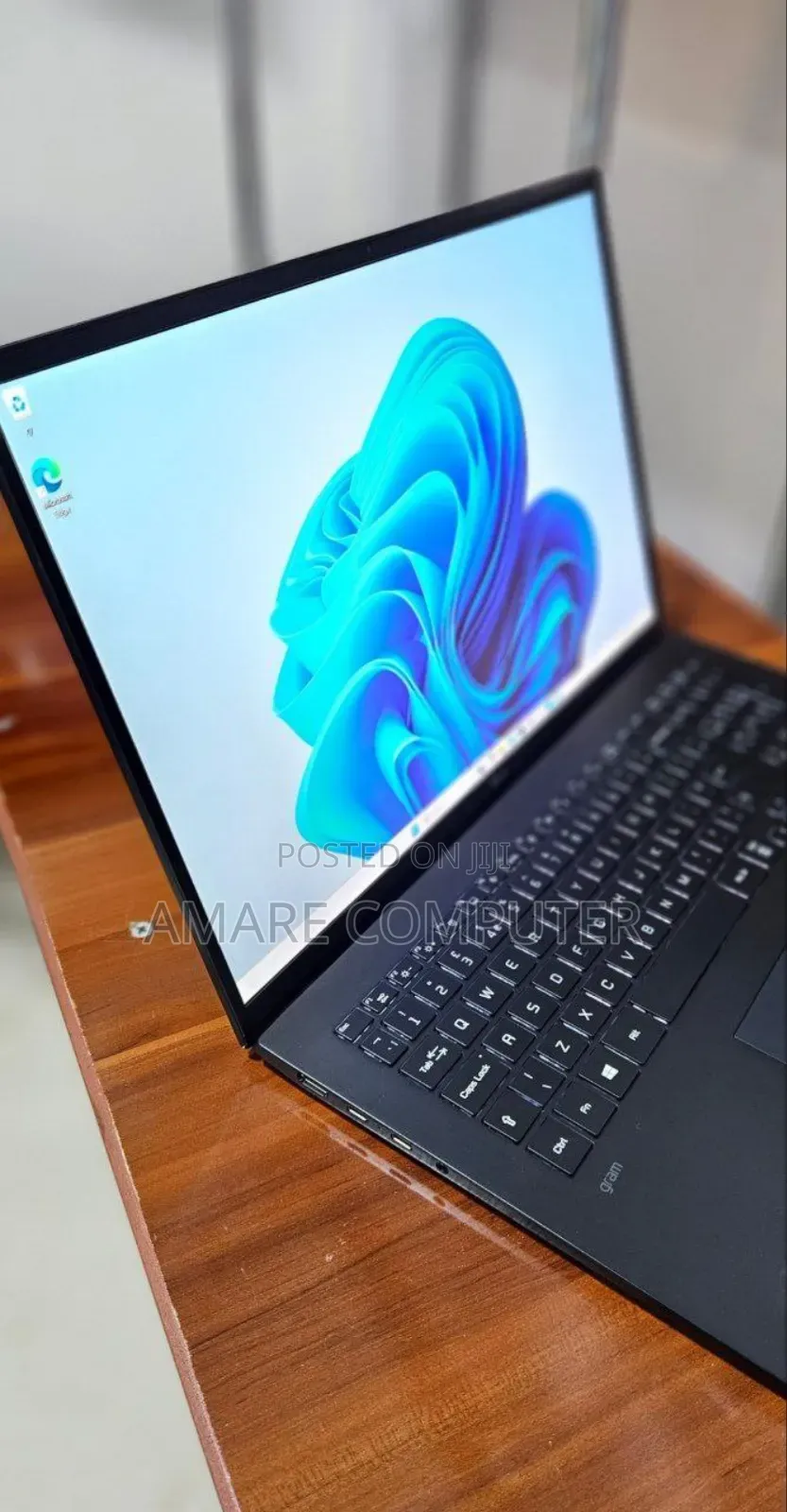 New Laptop LG Gram 15.6 16GB Intel Core I7 SSD 1T