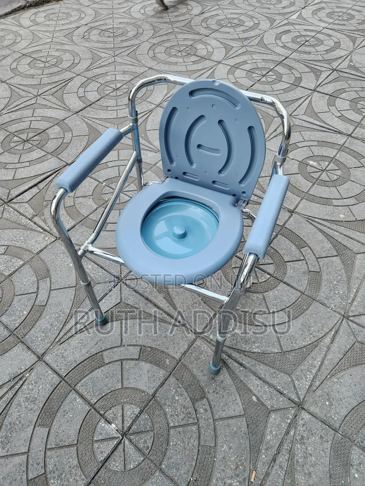 Commode Chair轟動toilet Chair朱槿commode Chair埤了commode Chair填補commode