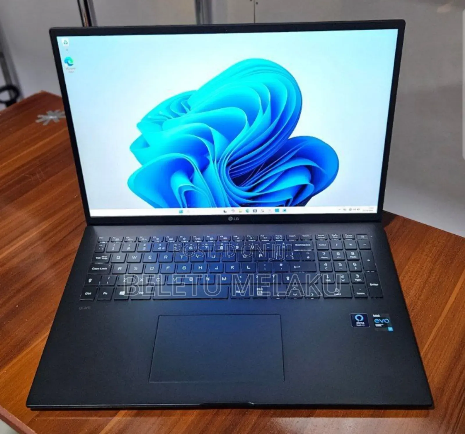 New Laptop LG Gram 15.6 16GB Intel Core I7 SSD 1T