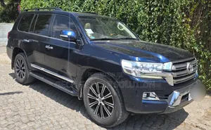 Toyota Land Cruiser 2018 Blue